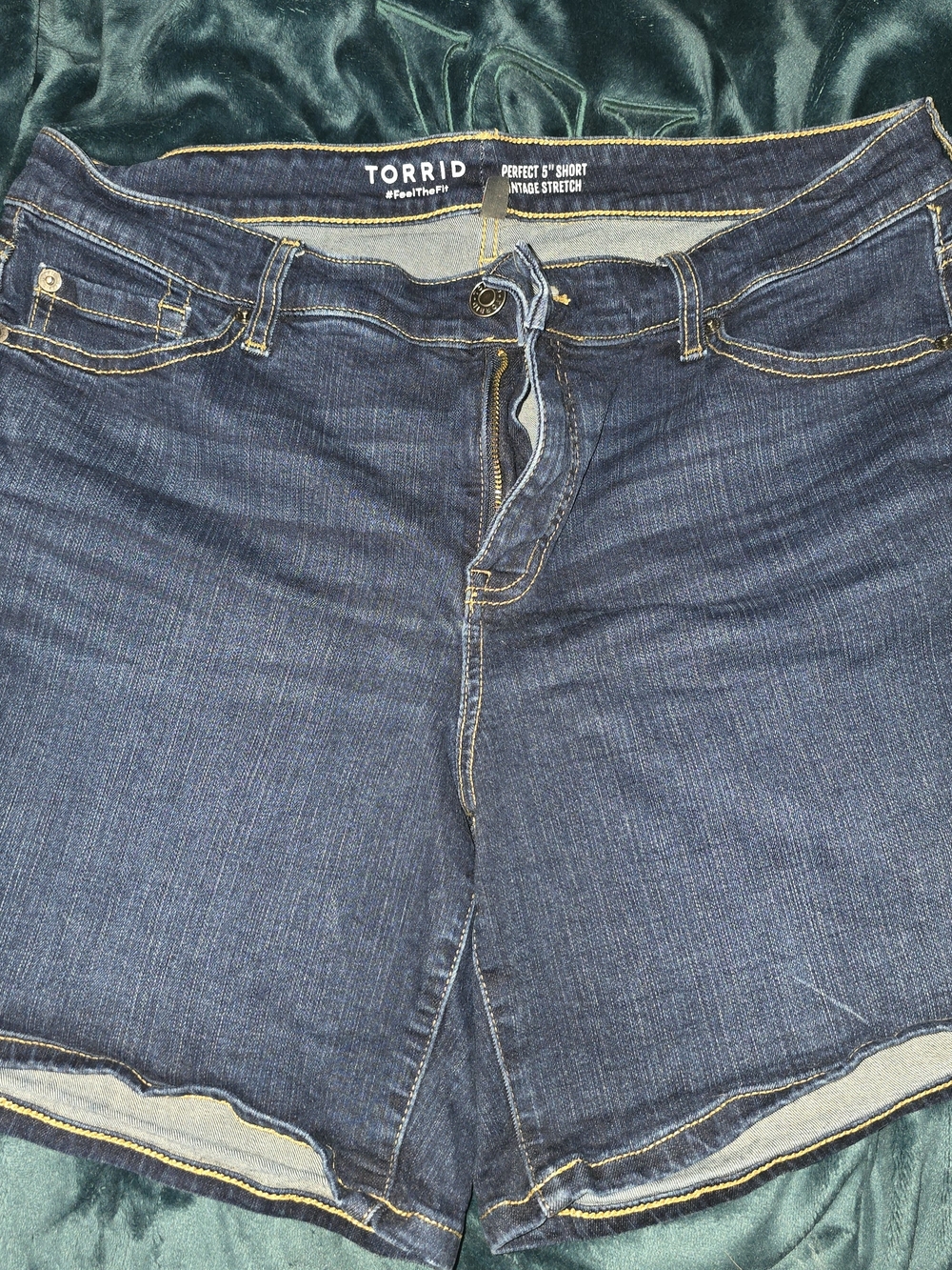 torrid Dark Blue Denim Ankle & Cropped Jeans Sz 14 Lightly Worn